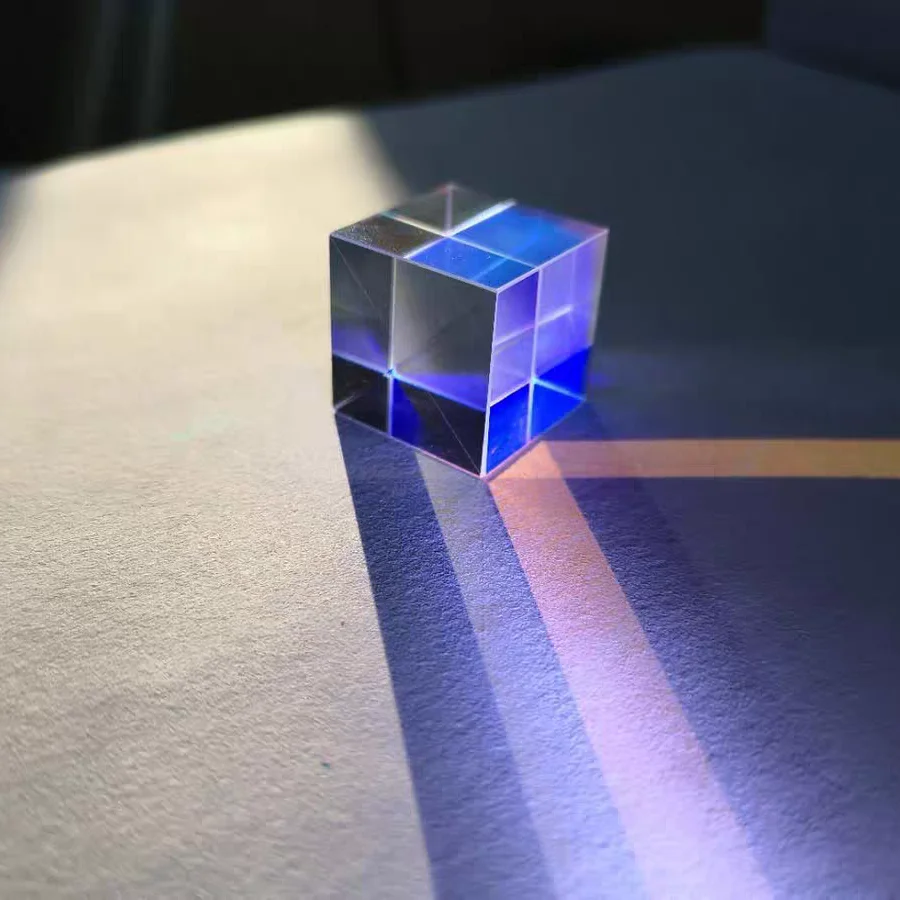30*30*30mm Cubic Science Cube Optical Prisma Photography with Four Sides Prism Home Decoration Prism Glass
30*30*30mm Cubic Science Cube Optical Prisma Photography with Four Sides Prism Home Decoration Prism Glass