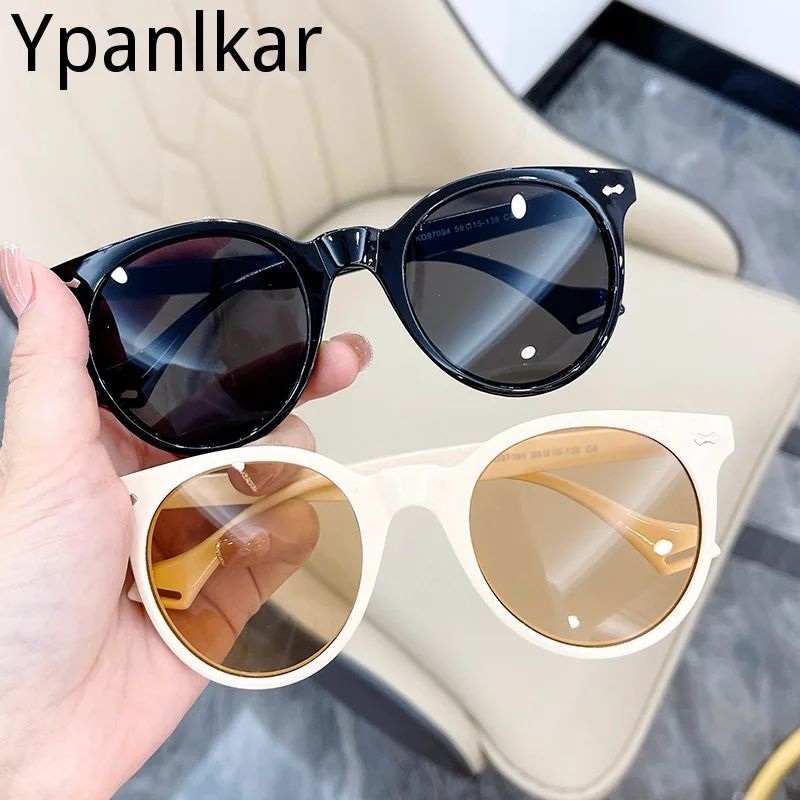 2021 New Vintage Round Woman Sunglasses Men Classic Fashion Luxury Sun Glasses Trend Brand Design Plastic Eyewear Frame Uv400
2021 New Vintage Round Woman Sunglasses Men Classic Fashion Luxury Sun Glasses Trend Brand Design Plastic Eyewear Frame Uv400