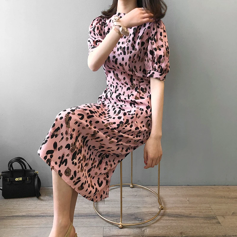 SISPELL Print Leopard Womens Dress O Neck Puff Short Sleeve High Waist Slimming With Belt For Female Elegant Dress Fashion Tide 
SISPELL Print Leopard Womens Dress O Neck Puff Short Sleeve High Waist Slimming With Belt For Female Elegant Dress Fashion Tide