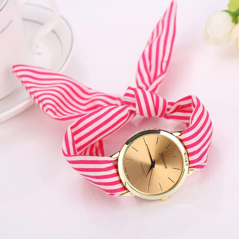 Hot Sale Women Watch zegarek damski Fashion Women Stripe Floral Cloth Quartz Dial Bracelet Wristwatch Watch Women Elegant Clock
Hot Sale Women Watch zegarek damski Fashion Women Stripe Floral Cloth Quartz Dial Bracelet Wristwatch Watch Women Elegant Clock