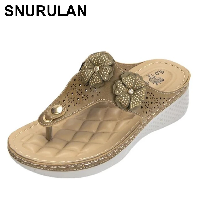 SNURULAN Summer New Rhinestone Flowers Ladies Flip Flops Women Indoor Slippers Outdoor Sandals Fashion Beach Shoes zapatillas mu
SNURULAN Summer New Rhinestone Flowers Ladies Flip Flops Women Indoor Slippers Outdoor Sandals Fashion Beach Shoes zapatillas mu