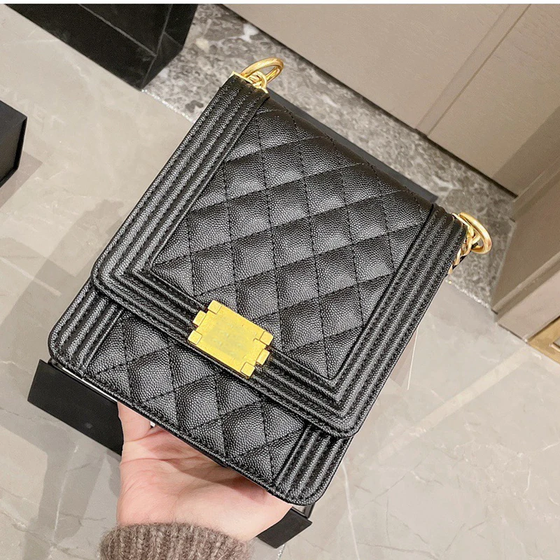 2021 Leather Fashion High Quality Crossbody Bags for Women New Handbag Luxury Designer Chain Shoulder Bag сумка женская Leboy
2021 Leather Fashion High Quality Crossbody Bags for Women New Handbag Luxury Designer Chain Shoulder Bag сумка женская Leboy