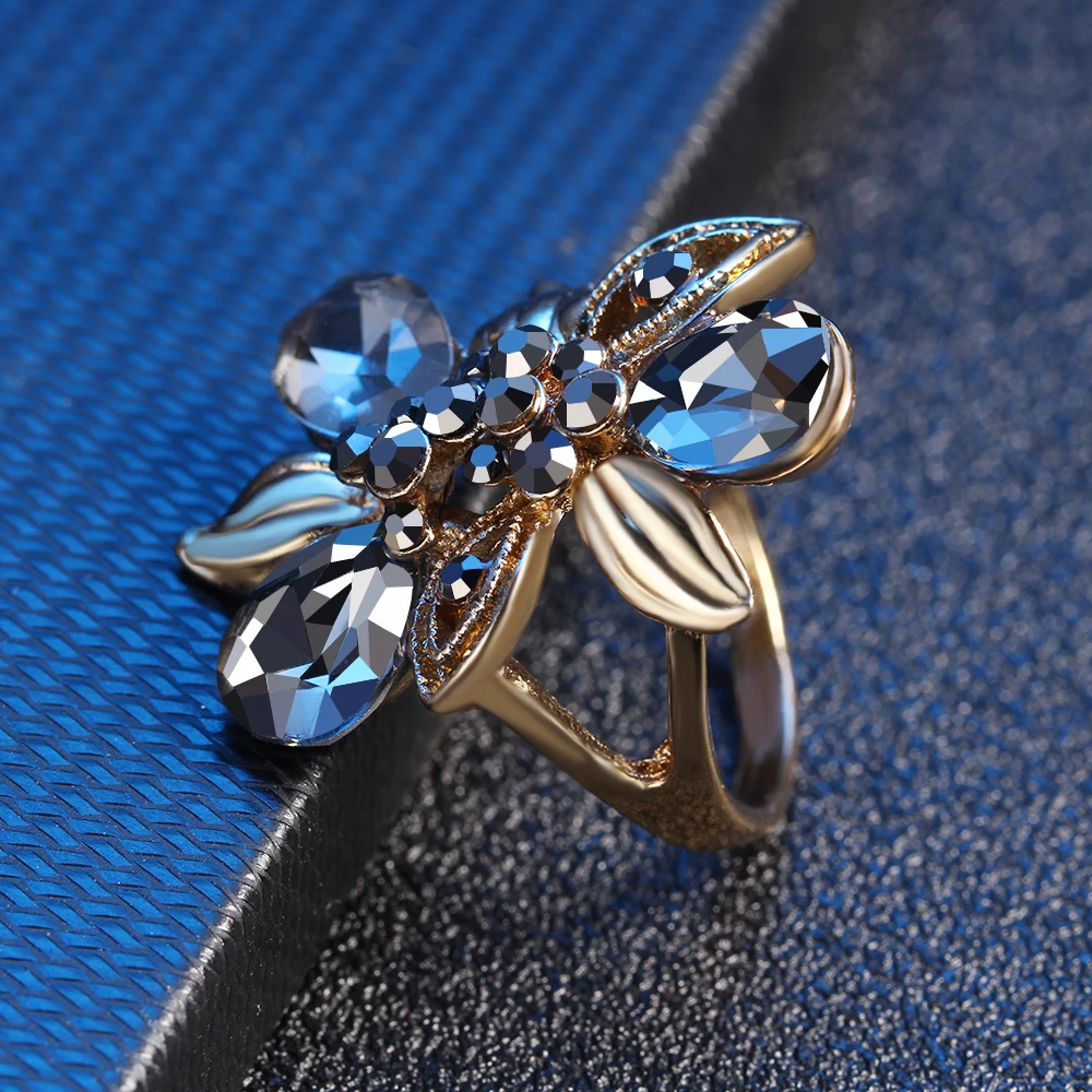 Fashion Ladies Ring Gold Leaf Flower Shape Ring Personality Wild Girl Party Glamour Accessories Girlfriend Surprise Gift
Fashion Ladies Ring Gold Leaf Flower Shape Ring Personality Wild Girl Party Glamour Accessories Girlfriend Surprise Gift