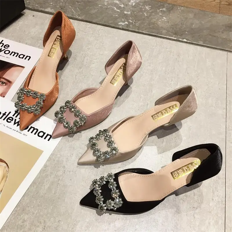 Сезон весна-лето; Новинка; Пикантные Туфли на высоких каблуках; Туфли на высоком каблуке; Модная обувь на каблуке офисные туфли с острым откр... 
Сезон весна-лето; Новинка; Пикантные Туфли на высоких каблуках; Туфли на высоком каблуке; Модная обувь на каблуке офисные туфли с острым откр...