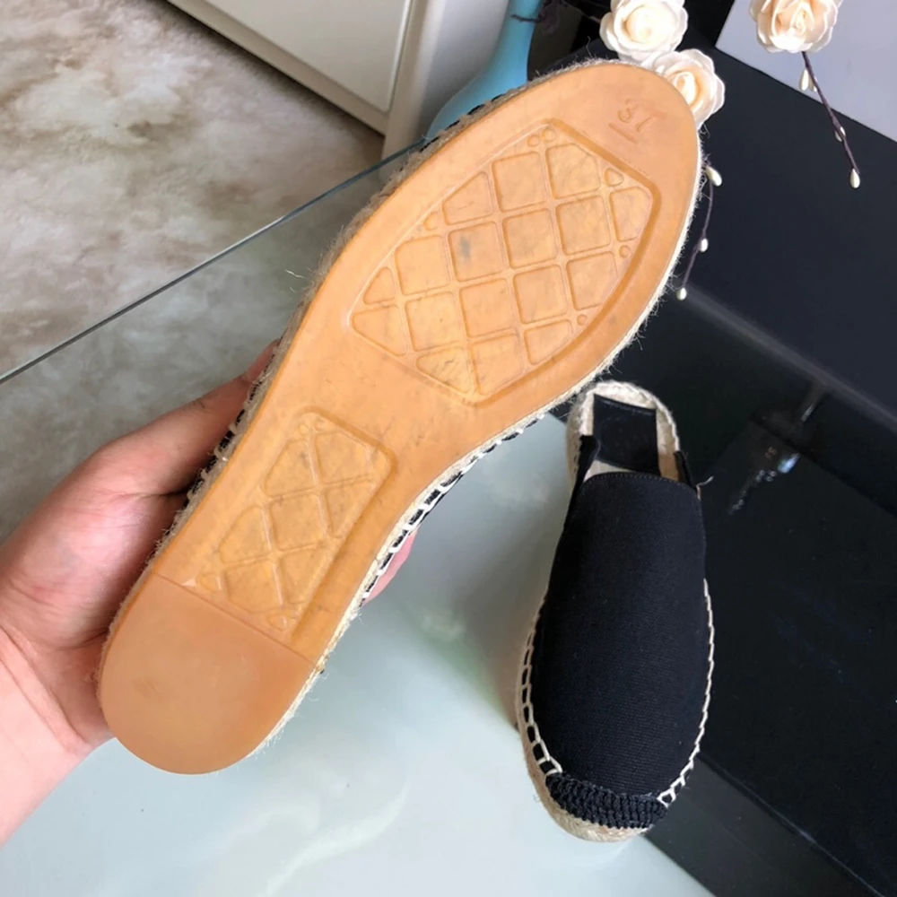 Espadrilles Women Ladies Fashion Embroider Flat Sandals Slipper Round Toe Casual Shoes Fashion Embroidered Straw Slipper Sandal
Espadrilles Women Ladies Fashion Embroider Flat Sandals Slipper Round Toe Casual Shoes Fashion Embroidered Straw Slipper Sandal
