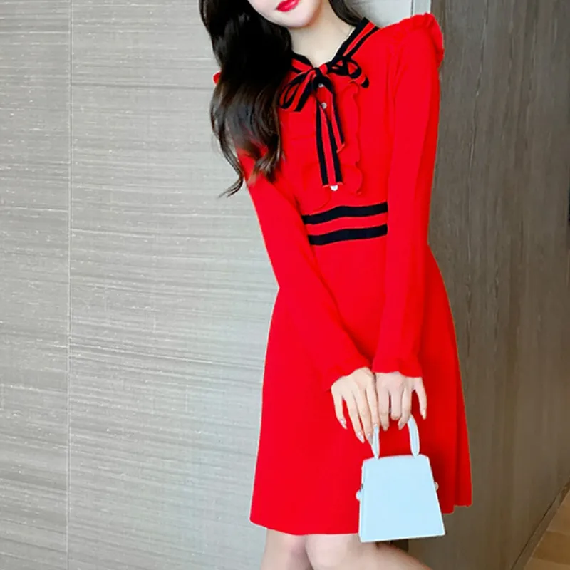 Elegant Dress Women Korean Chic 2021 Spring New Basic Long Sleeve Lace Up High Waist Knitted Dress Female Fashion Vestidos
Elegant Dress Women Korean Chic 2021 Spring New Basic Long Sleeve Lace Up High Waist Knitted Dress Female Fashion Vestidos