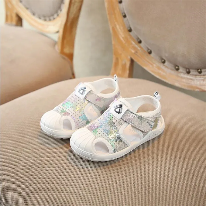 Summer boys and girls sandals Korean camouflage toe shoes fashion shell head soft bottom children sandals baby toddler shoes
Summer boys and girls sandals Korean camouflage toe shoes fashion shell head soft bottom children sandals baby toddler shoes