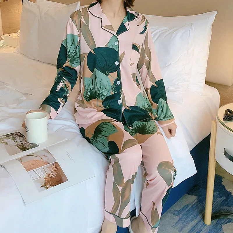 Женский трикотажный пуловер из шелка из сатина с модным принтом Пижама, комплект одежды для сна с длинными рукавами из хлопка с лайкрой, оде...
Женский трикотажный пуловер из шелка из сатина с модным принтом Пижама, комплект одежды для сна с длинными рукавами из хлопка с лайкрой, оде...