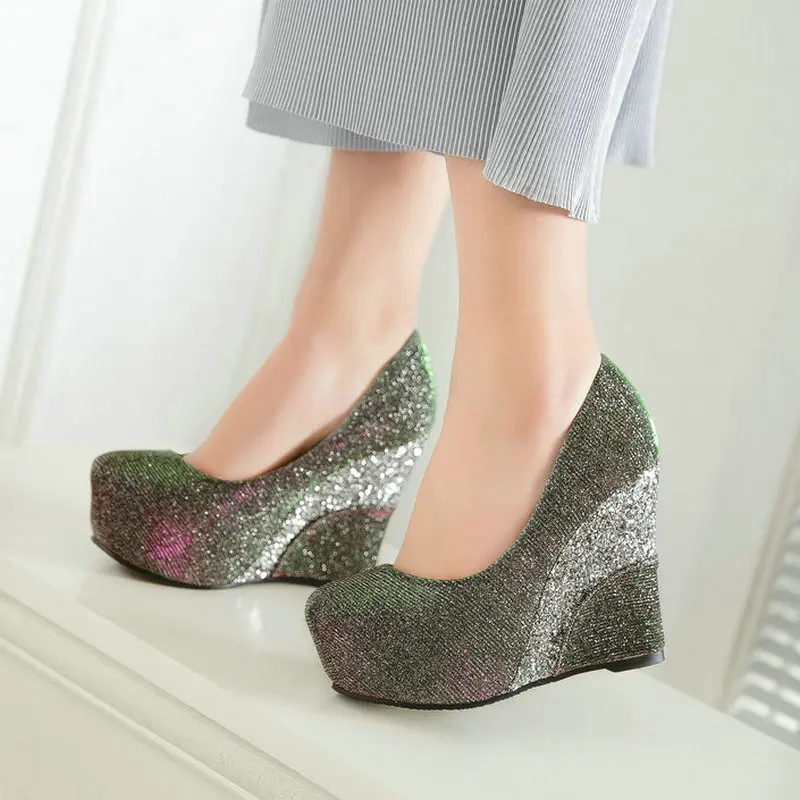 2020 Fashion Women High Heel Shoes Platform Wedge Pumps Women Slip on Party Shoes Bling Dress Ladies Lazy Shoes Big Size 34-43
2020 Fashion Women High Heel Shoes Platform Wedge Pumps Women Slip on Party Shoes Bling Dress Ladies Lazy Shoes Big Size 34-43
