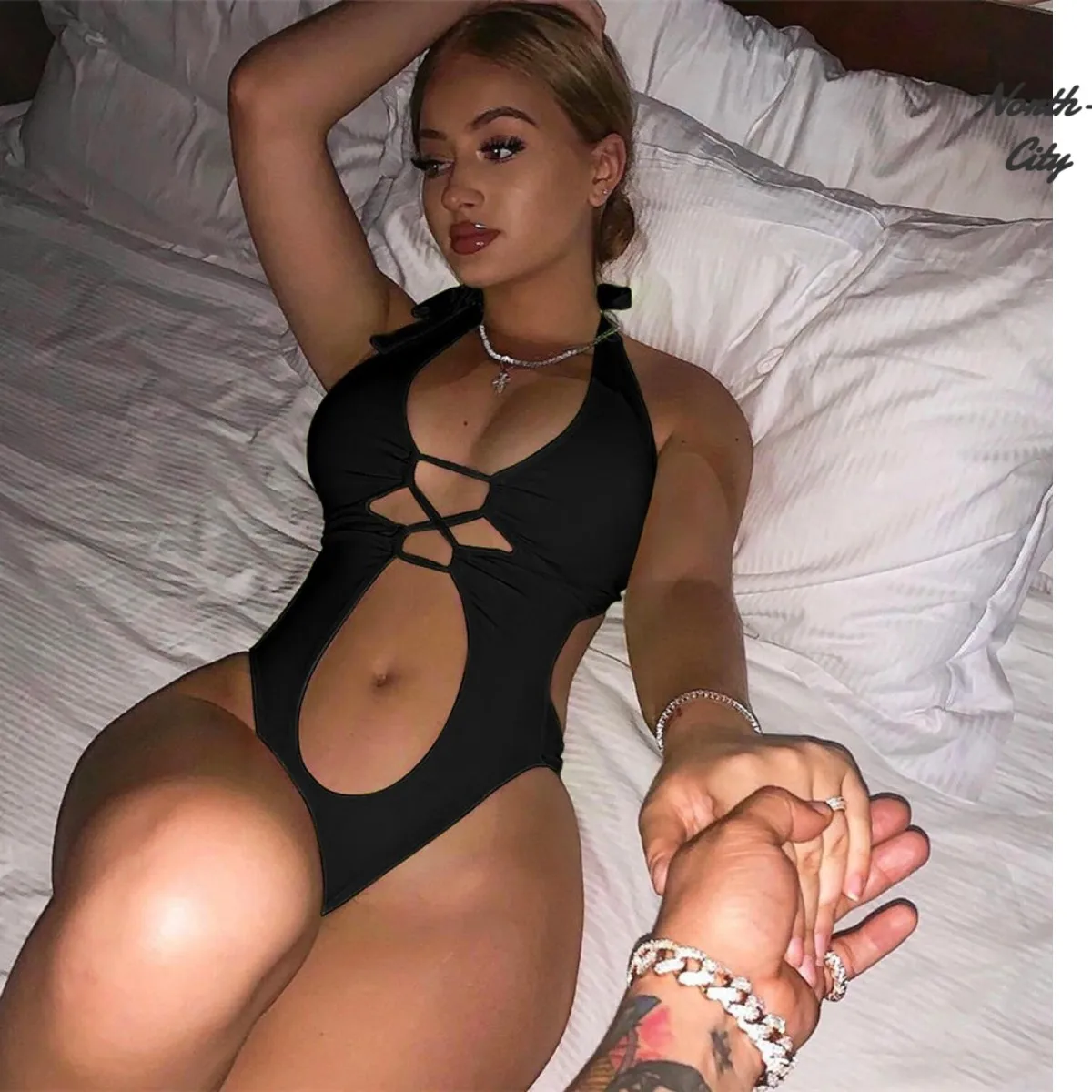 2021 Sexy High Cut Women Swimwear One Piece Swimsuit Female Bather Bathing Suit Swim Lady Bodysuit
2021 Sexy High Cut Women Swimwear One Piece Swimsuit Female Bather Bathing Suit Swim Lady Bodysuit
