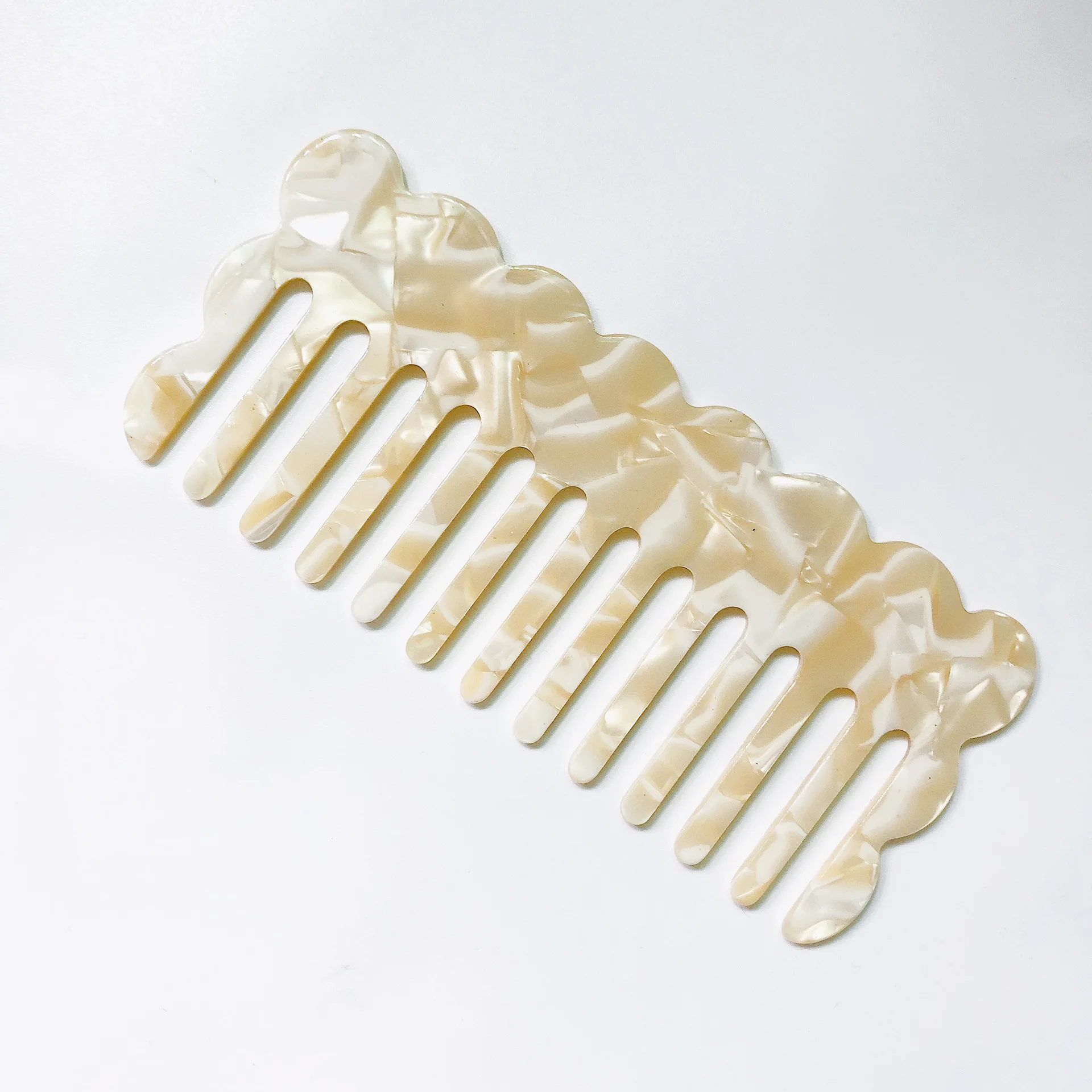 9 Colors Hairdressing Comb Fashion Exquisite Acetate Plate Comb Marble Wave Leopard Hair Styling Tool 
9 Colors Hairdressing Comb Fashion Exquisite Acetate Plate Comb Marble Wave Leopard Hair Styling Tool