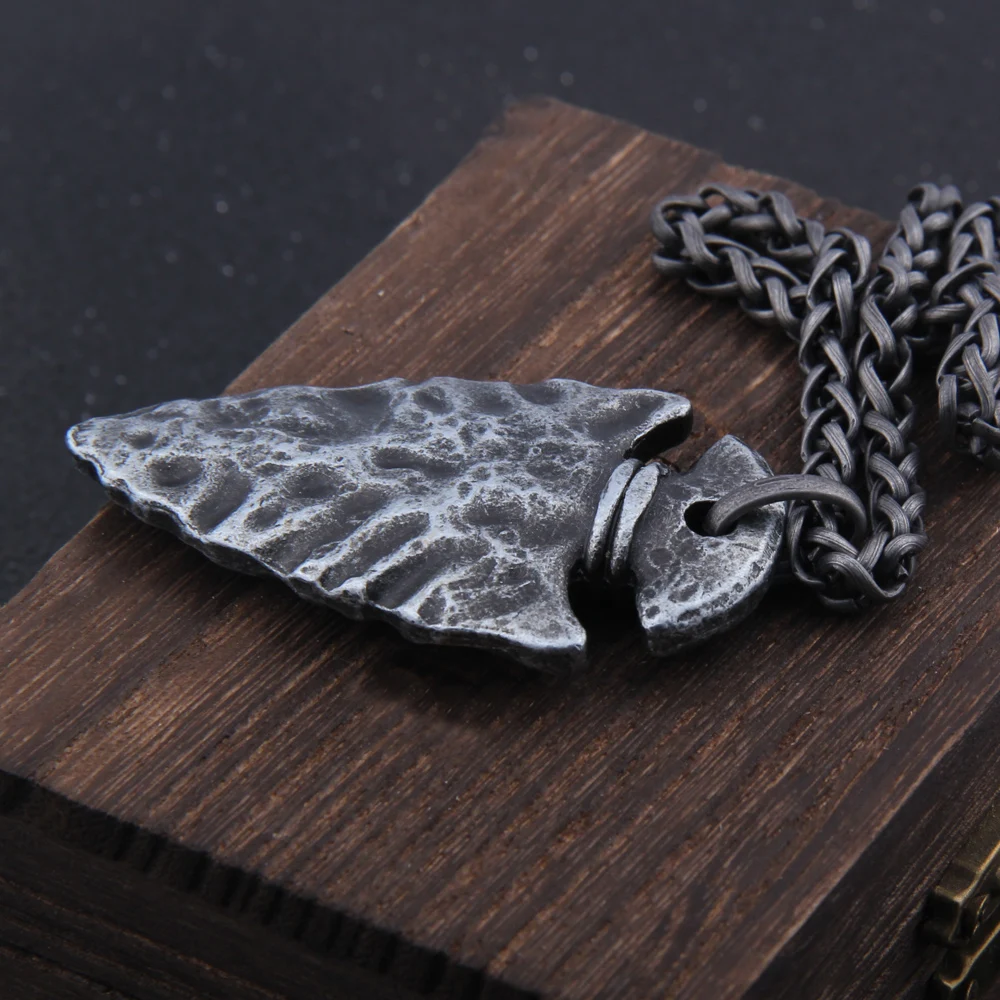 "Helm of Awe" and "Viking Vegvisir" Iron Color Viking spear Pendant Necklace with Stainless Steel Chain As Men Gift
"Helm of Awe" and "Viking Vegvisir" Iron Color Viking spear Pendant Necklace with Stainless Steel Chain As Men Gift