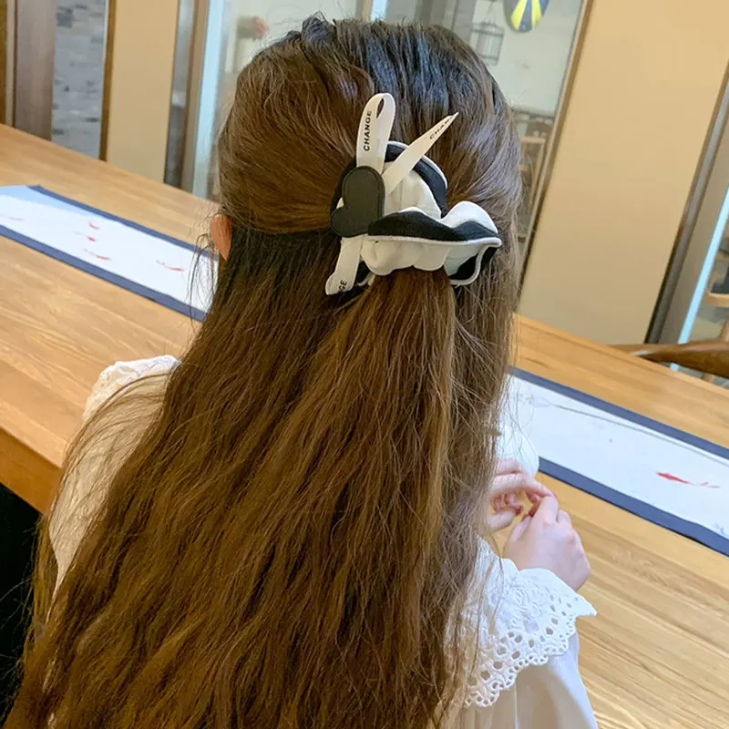 Korea Ribbons Bowknot Hair Scrunchies Solid Black White Heart Stretch Elastic Hair Band Simple Elegant Rubber Band Ponytail Tie
Korea Ribbons Bowknot Hair Scrunchies Solid Black White Heart Stretch Elastic Hair Band Simple Elegant Rubber Band Ponytail Tie