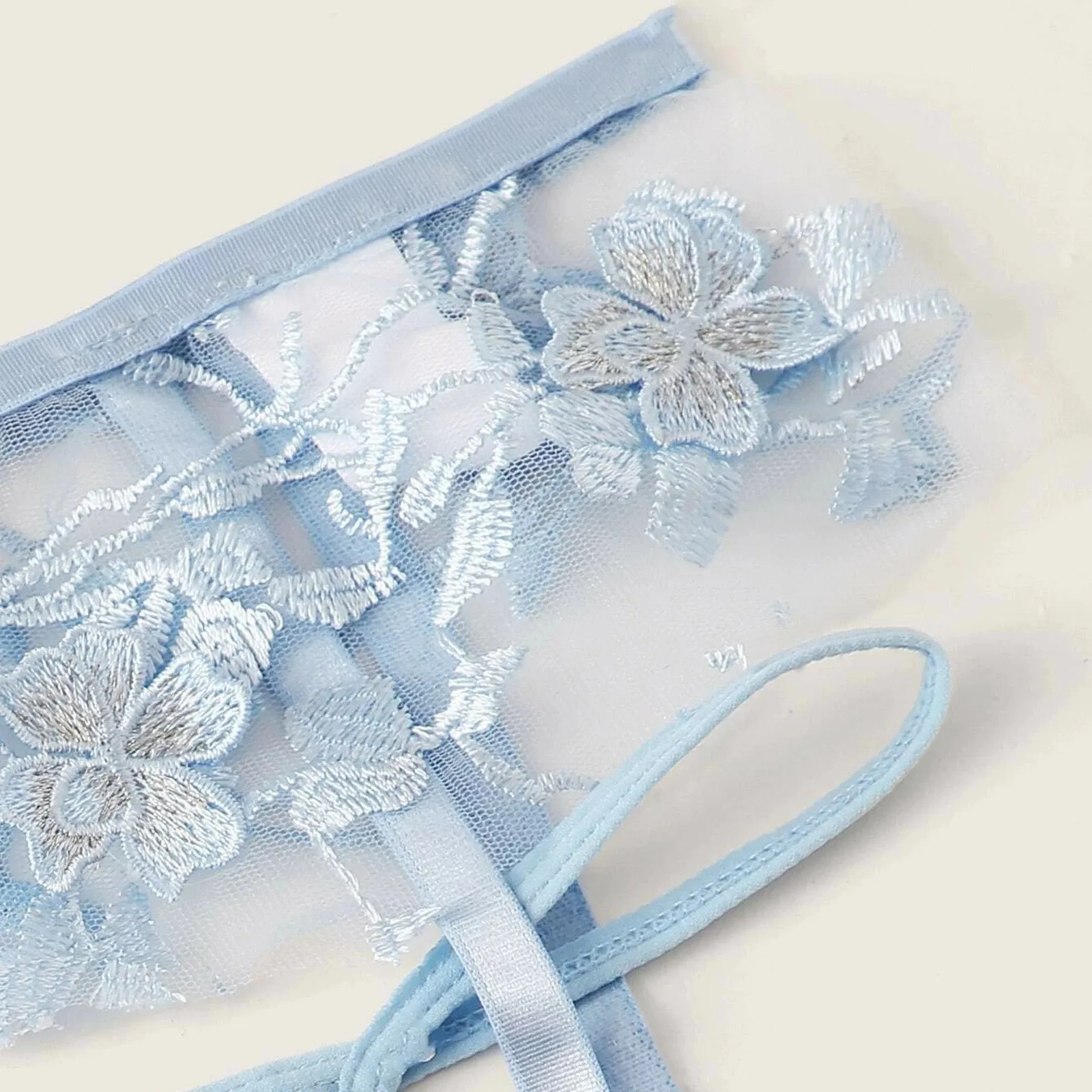 Sexy Underwear Women Flower Embroidered Garter Lingerie Underwear Set Hang Neck Bra Thong Sexy Lingerie Set Transparent Bra Sets
Sexy Underwear Women Flower Embroidered Garter Lingerie Underwear Set Hang Neck Bra Thong Sexy Lingerie Set Transparent Bra Sets