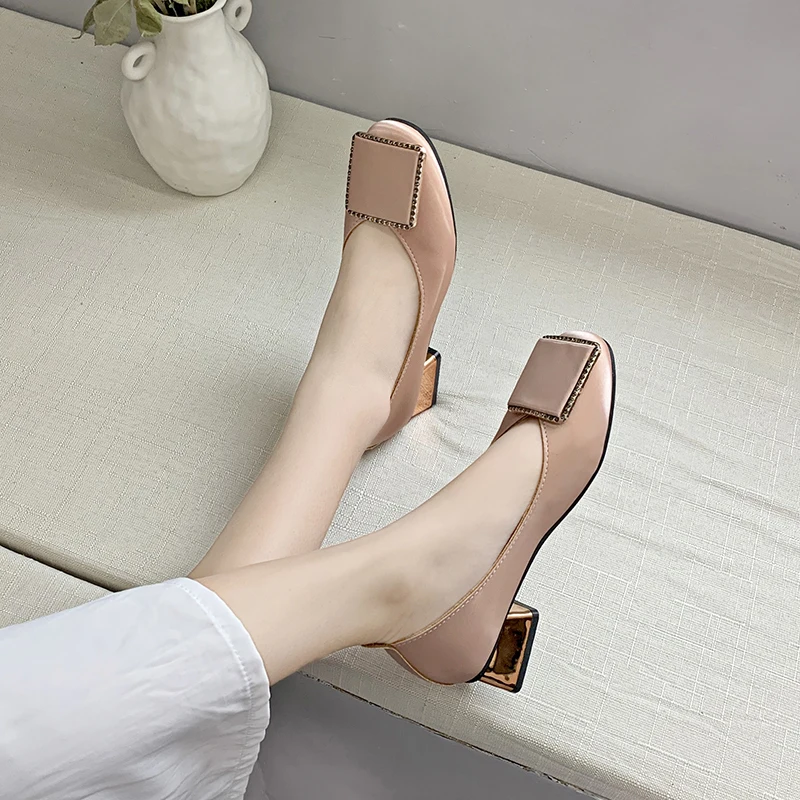 Casual Heels Shallow Mouth Grandmother's Leather Shoes Sandals Ladies Lace-Up Square Toe Slip On Branded Pumps Comfortable Afric
Casual Heels Shallow Mouth Grandmother's Leather Shoes Sandals Ladies Lace-Up Square Toe Slip On Branded Pumps Comfortable Afric