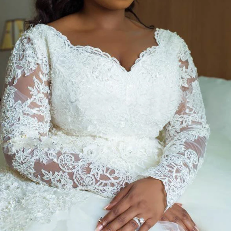 A-Line Plus Size Wedding Dresses 2021 Beading Appliques Lace Bride Dress V-Neck Long Sleeve Tulle Wedding Gown Vestidos De Noiva
A-Line Plus Size Wedding Dresses 2021 Beading Appliques Lace Bride Dress V-Neck Long Sleeve Tulle Wedding Gown Vestidos De Noiva