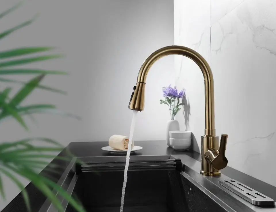 Brushed gold pull out kitchen spray faucet mixer tap New Single hole /Handle deck mounted
Brushed gold pull out kitchen spray faucet mixer tap New Single hole /Handle deck mounted