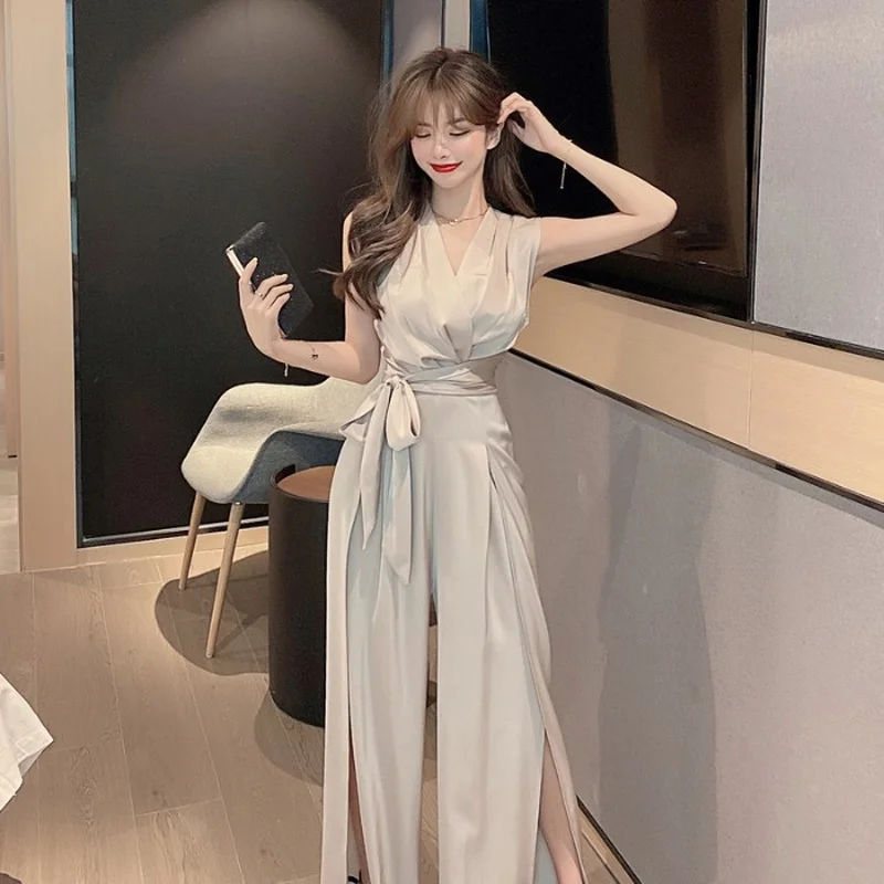 Jumpsuits&Rompers Summer Fashion Temperament Slim Plus Size V Neck Sleeveless Jumpsuit Women Bandage Split One Piece Outfit
Jumpsuits&Rompers Summer Fashion Temperament Slim Plus Size V Neck Sleeveless Jumpsuit Women Bandage Split One Piece Outfit