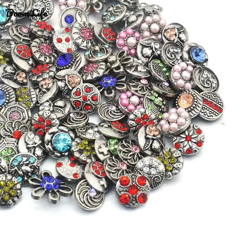 100pcs/lot New 12MM Snap Jewelry Rhinestone Random Mini Metal Snap Buttons Fit 12mm Snap Bracelet Bangle Earrings Necklaces 6804
100pcs/lot New 12MM Snap Jewelry Rhinestone Random Mini Metal Snap Buttons Fit 12mm Snap Bracelet Bangle Earrings Necklaces 6804