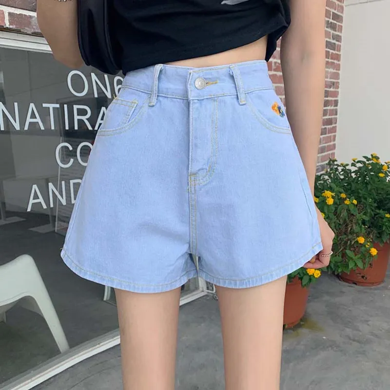 SML preppy style high Waist Denim Shorts jeans for Women 2020 Summer Ladies floral embroidery jeans Shorts womens (F6655)
SML preppy style high Waist Denim Shorts jeans for Women 2020 Summer Ladies floral embroidery jeans Shorts womens (F6655)