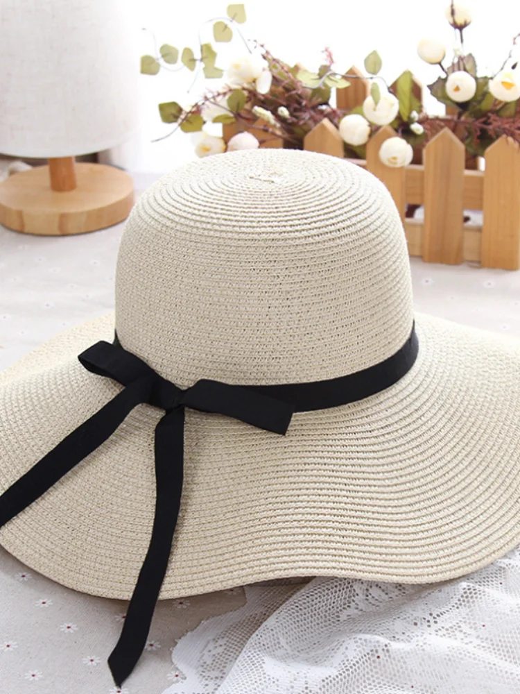 Simple Foldable Wide Brim Floppy Girls Straw Hat Sun Hat Beach Women Summer Hat UV Protect Travel Cap Lady Cap Female 
Simple Foldable Wide Brim Floppy Girls Straw Hat Sun Hat Beach Women Summer Hat UV Protect Travel Cap Lady Cap Female