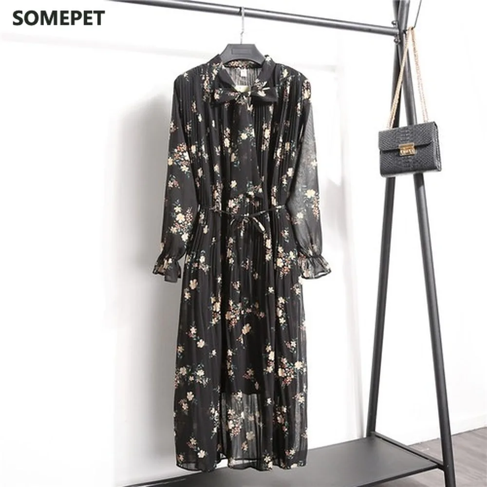 New Women's Floral Print Pleated Chiffon Dress Spring Autumn New Female Casual Flare Sleeve lace Up Bow Neck Basic Dresses
New Women's Floral Print Pleated Chiffon Dress Spring Autumn New Female Casual Flare Sleeve lace Up Bow Neck Basic Dresses