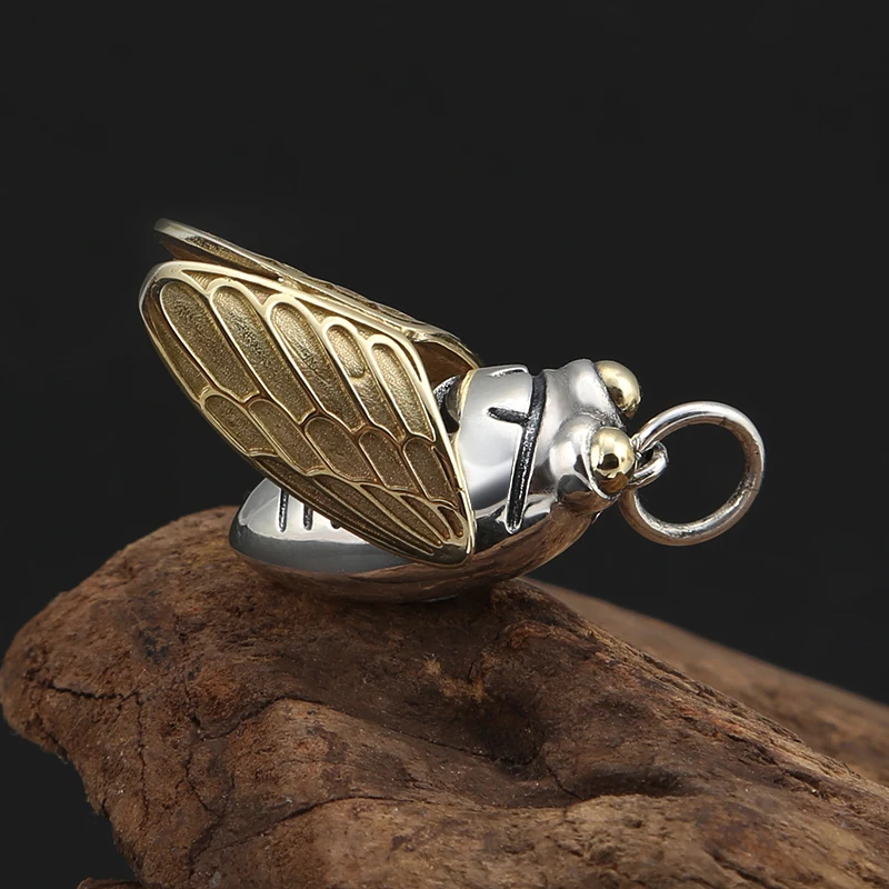 Кулон Цикада из стерлингового серебра S925, 15x32 мм
Кулон Цикада из стерлингового серебра S925, 15x32 мм