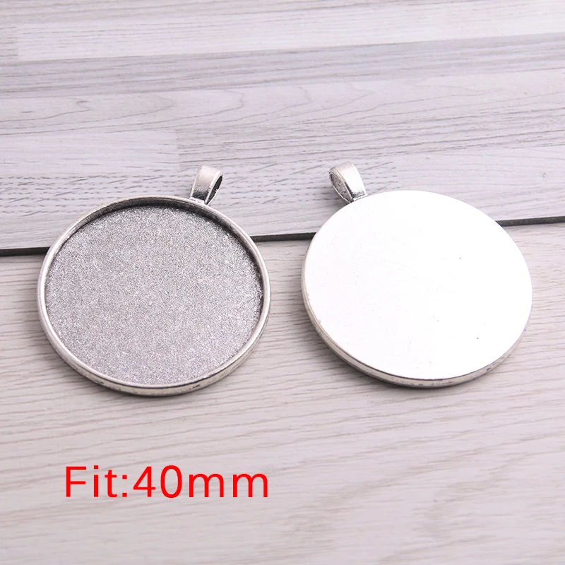 SWEET BELL 4pcs 40mm Inner Size Antique Metal Alloy Simple Round Cabochon Pendant Setting Jewelry Findings
SWEET BELL 4pcs 40mm Inner Size Antique Metal Alloy Simple Round Cabochon Pendant Setting Jewelry Findings