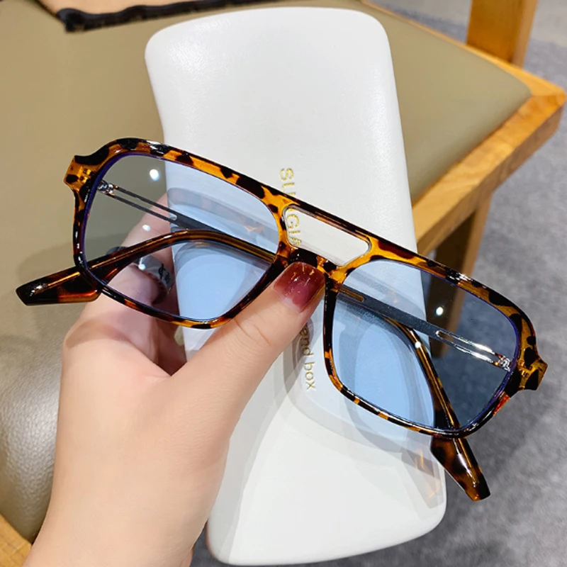 Fashion Vintage Sunglasses Women Brand Designer Big Frame Sun Glasses Female High Quality Candy Colors Goggles Eyewear
Fashion Vintage Sunglasses Women Brand Designer Big Frame Sun Glasses Female High Quality Candy Colors Goggles Eyewear