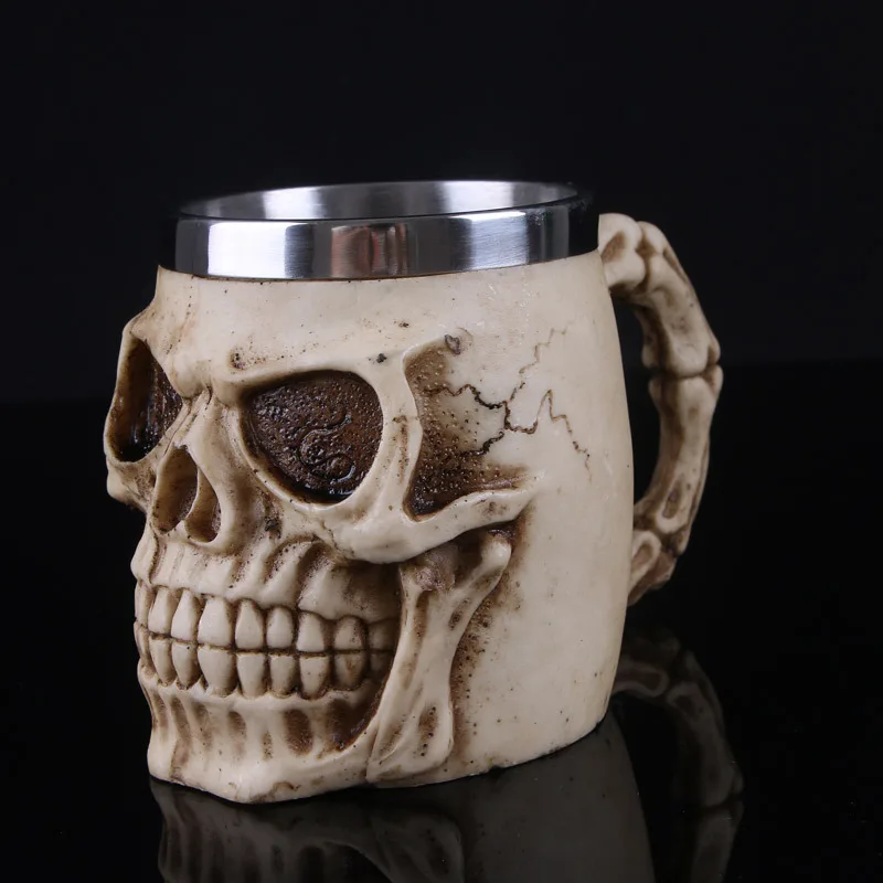 Creative Novelty Skull Mug Ornament Desk Craft 3D Steamed Beer Mug Stainless Water Cup Home Decor Bar Wine Glass Halloween Gift
Creative Novelty Skull Mug Ornament Desk Craft 3D Steamed Beer Mug Stainless Water Cup Home Decor Bar Wine Glass Halloween Gift