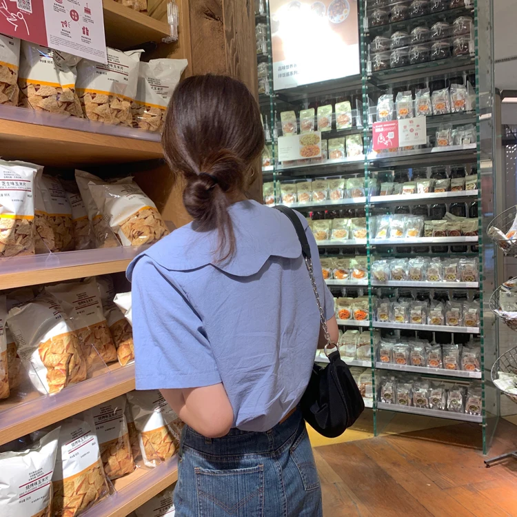 Personalized Short-Sleeved Shirt Women's Design Sense 2021 Summer New Lazy Wind Western Style Fashion All-Matching Hong Kong
Personalized Short-Sleeved Shirt Women's Design Sense 2021 Summer New Lazy Wind Western Style Fashion All-Matching Hong Kong