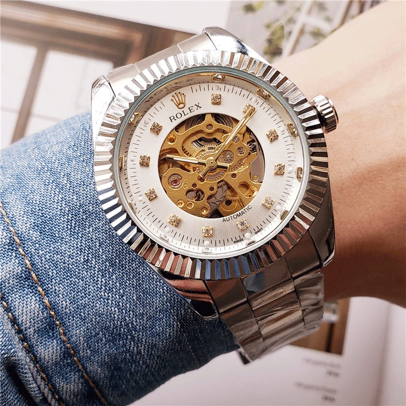 Fashion Men's Luxury Designer Mechanical Watch Classic Black Watch Steel Band Calendar Business Brand Watch Men's Gift 115
Fashion Men's Luxury Designer Mechanical Watch Classic Black Watch Steel Band Calendar Business Brand Watch Men's Gift 115