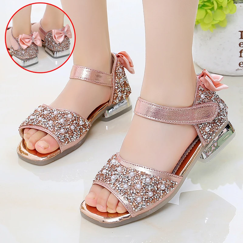 Summer Kids Princess Sandals Sweet Girls Glitter Bow Heels Soft Non-slip Children's Dance Party Wedding Crystal Shoes Size 26-36
Summer Kids Princess Sandals Sweet Girls Glitter Bow Heels Soft Non-slip Children's Dance Party Wedding Crystal Shoes Size 26-36