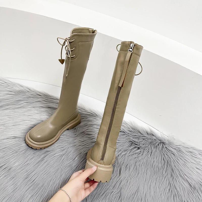 Autumn and Winter Women's High Boots Solid Color Round Toe Thick-soled Casual Boots Outdoor Non-slip Comfortable Casual Boots
Autumn and Winter Women's High Boots Solid Color Round Toe Thick-soled Casual Boots Outdoor Non-slip Comfortable Casual Boots