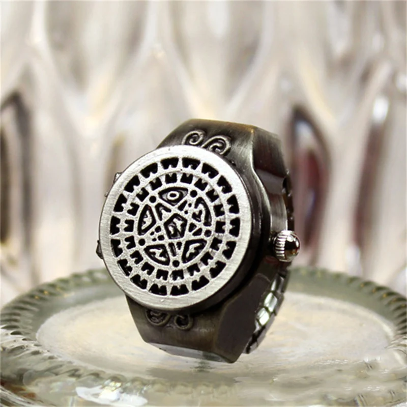 Hot Sale Retro Cartoon Shape Men's and Women's Birthday Gifts Clamshell Hollow Watch Ring Exquisite Jewelry Wholesale 
Hot Sale Retro Cartoon Shape Men's and Women's Birthday Gifts Clamshell Hollow Watch Ring Exquisite Jewelry Wholesale