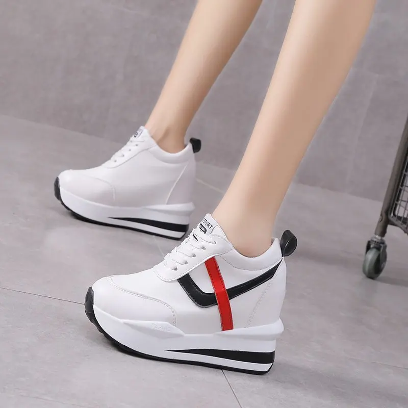 Women's thick-soled sports shoes wedge heel fashion breathable casual travel inner increase black spring and autumn single shoes
Women's thick-soled sports shoes wedge heel fashion breathable casual travel inner increase black spring and autumn single shoes
