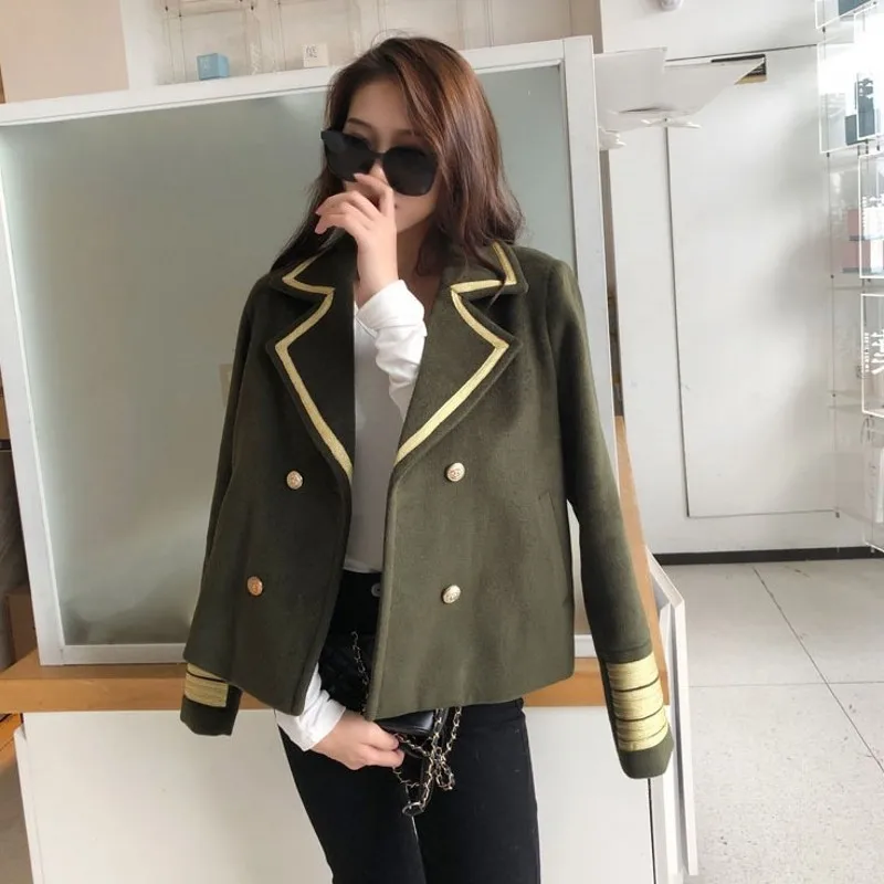 Womens Suit Collar Woolen Coat Wide-Waisted Spliced Streetwear Turn-Down Collar Single Breasted Winter Short Fashion Outerwear
Womens Suit Collar Woolen Coat Wide-Waisted Spliced Streetwear Turn-Down Collar Single Breasted Winter Short Fashion Outerwear