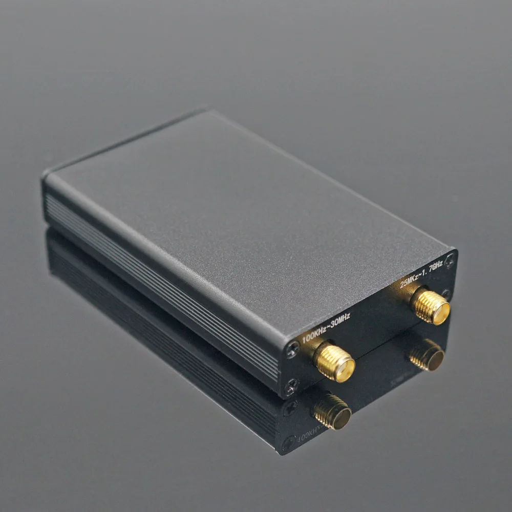RTL-SDR TCXO RTL SDR R820T2 RTL2832U 1PPM TCXO SMA RTLSDR Software Defined Radio (Dongle Only)
RTL-SDR TCXO RTL SDR R820T2 RTL2832U 1PPM TCXO SMA RTLSDR Software Defined Radio (Dongle Only)