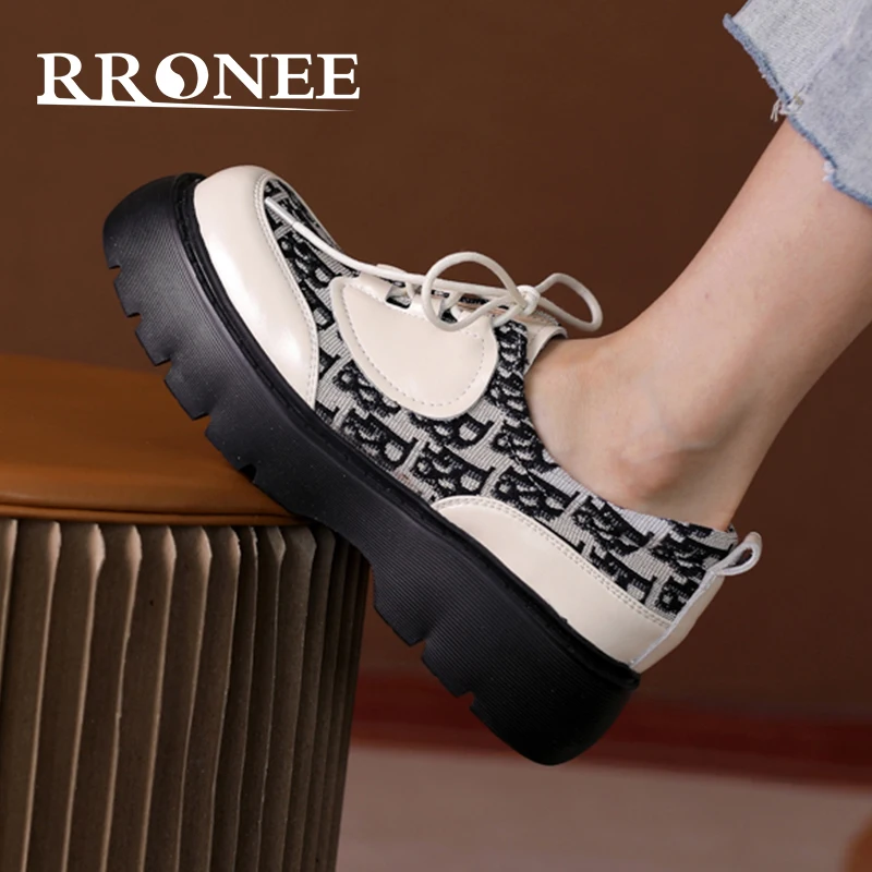 Новинка 2021, кожаные туфли на среднем каблуке, однотонные туфли с принтом, туфли на платформе в стиле ретро, модные женские туфли
Новинка 2021, кожаные туфли на среднем каблуке, однотонные туфли с принтом, туфли на платформе в стиле ретро, модные женские туфли