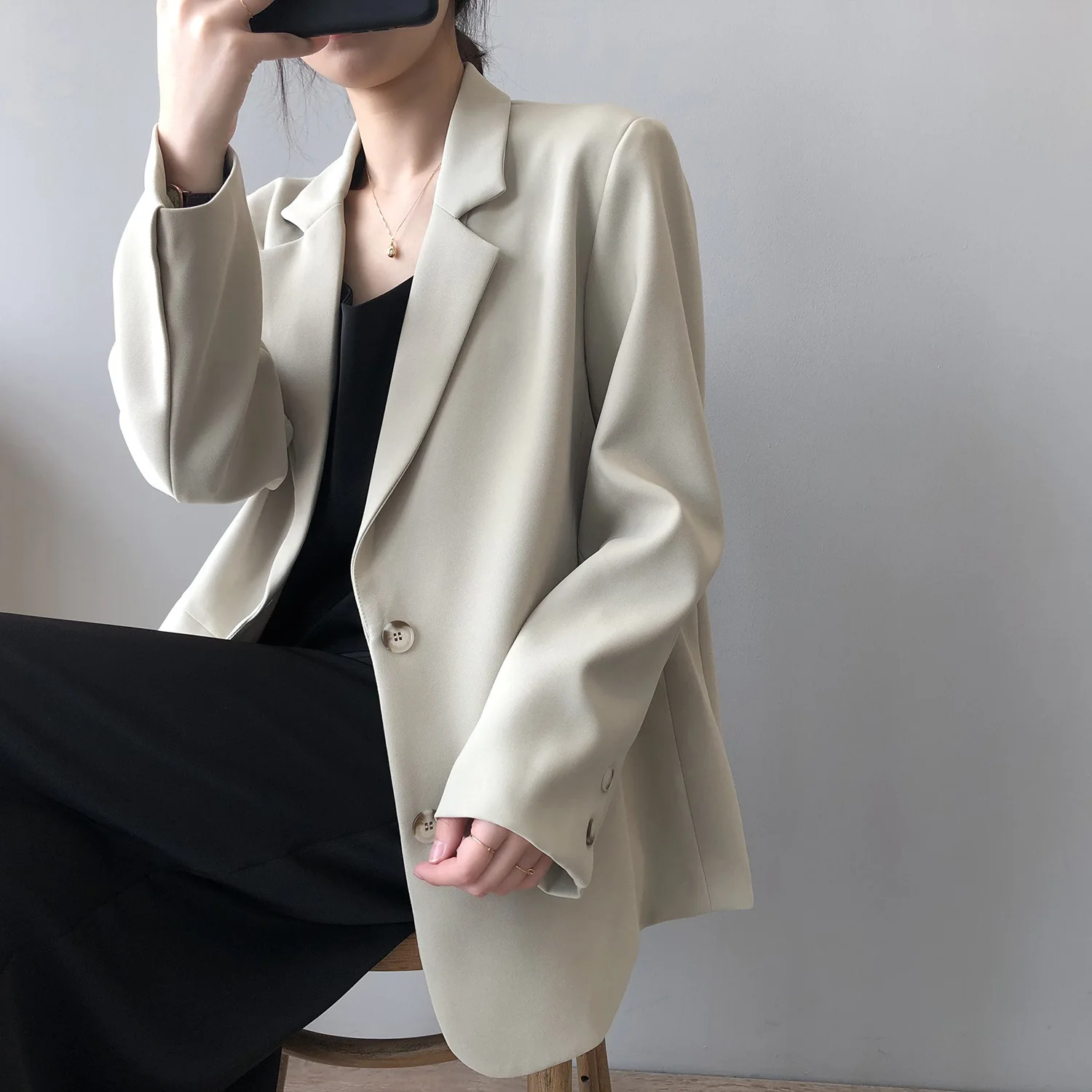 JA0001 Casual New Suit Jacket With Pockets Womens Clothing Spring Autumn Notched Single-breasted Solid Loose Blazers ropa mujer
JA0001 Casual New Suit Jacket With Pockets Womens Clothing Spring Autumn Notched Single-breasted Solid Loose Blazers ropa mujer