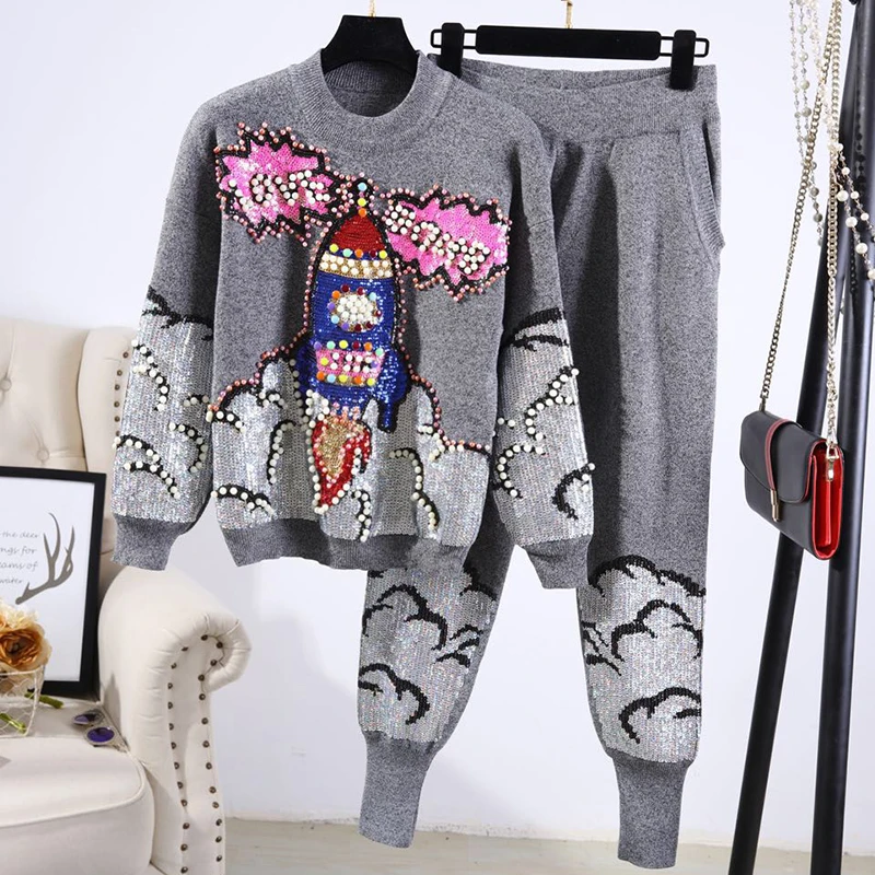 Женский брючный костюм, Повседневный свитер с длинными рукавами и блестками, с надписью в европейском стиле, осень 2020
Женский брючный костюм, Повседневный свитер с длинными рукавами и блестками, с надписью в европейском стиле, осень 2020