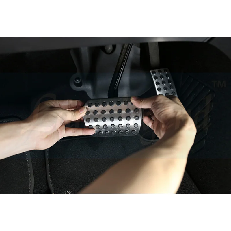Car Pedal Pedals For Mercedes Benz A B CLA GLA GLE ML GL R W164 W166 X156 X164 X166 W251 W168 W169W176W245 Gas Brake Pedal Cover
Car Pedal Pedals For Mercedes Benz A B CLA GLA GLE ML GL R W164 W166 X156 X164 X166 W251 W168 W169W176W245 Gas Brake Pedal Cover