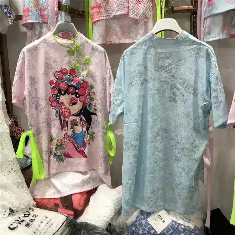 Spring Summer Women Irregular Blouse Cheongsam Women Empire Ladies Blouse Beading Loose Cartoon Blouse With Sequined SY228
Spring Summer Women Irregular Blouse Cheongsam Women Empire Ladies Blouse Beading Loose Cartoon Blouse With Sequined SY228
