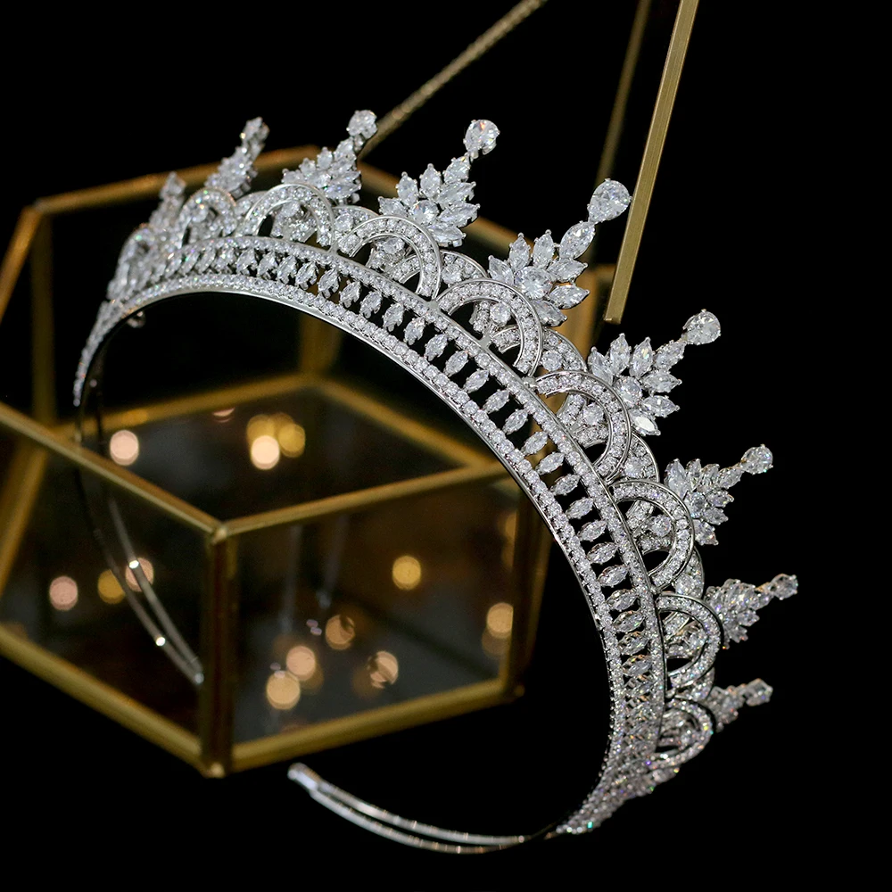 ASNORA New high-end zirconia Tiaras crown crystal bride bride wedding hair accessories headband wedding accessories
ASNORA New high-end zirconia Tiaras crown crystal bride bride wedding hair accessories headband wedding accessories