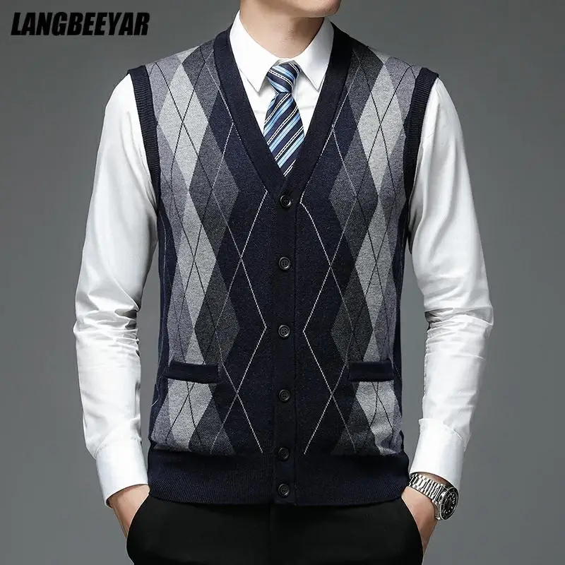 New Autum Fashion Brand Argyle Cardigan Diamond Sweater Deep V Neck Knit Vest Men Trendy 6% Wool Sleeveless Casual Men Clothing
New Autum Fashion Brand Argyle Cardigan Diamond Sweater Deep V Neck Knit Vest Men Trendy 6% Wool Sleeveless Casual Men Clothing