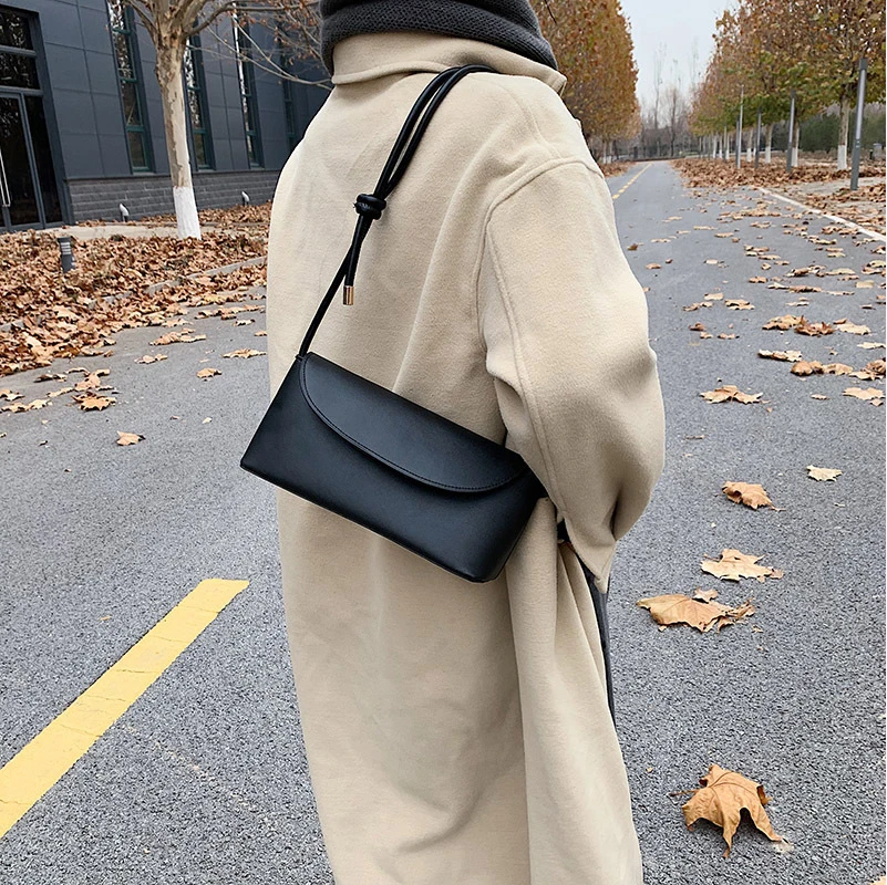 Fashion Women Simple Shoulder Bag Soft Vintage PU Leather Female Crossbody Bags Fashion Retro Lady Baguette New 2021 Women Bags
Fashion Women Simple Shoulder Bag Soft Vintage PU Leather Female Crossbody Bags Fashion Retro Lady Baguette New 2021 Women Bags