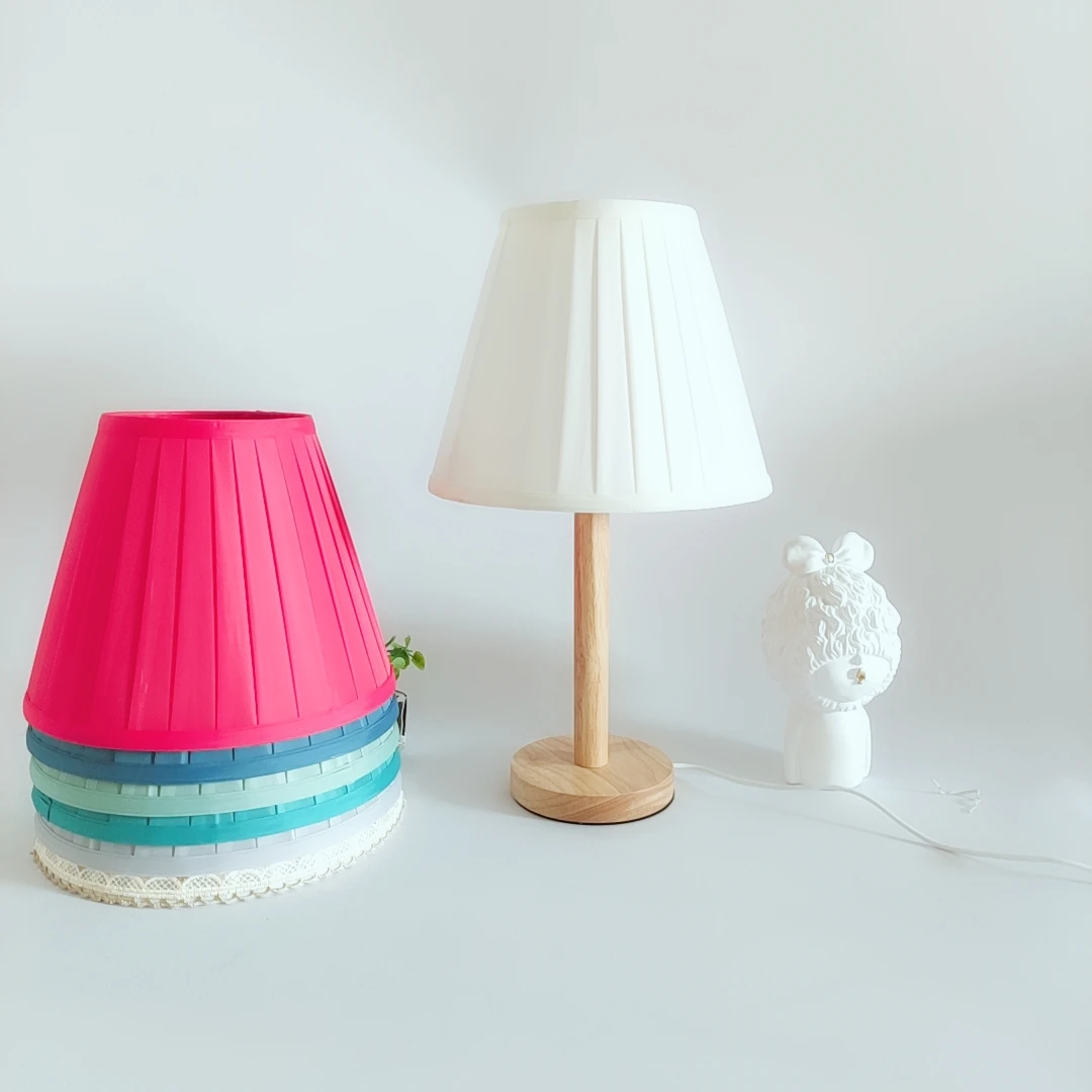 Among us Xianfan new European style solid wood work desk lamp base handmade Vintage lampshade table lamp for bedroom night light
Among us Xianfan new European style solid wood work desk lamp base handmade Vintage lampshade table lamp for bedroom night light