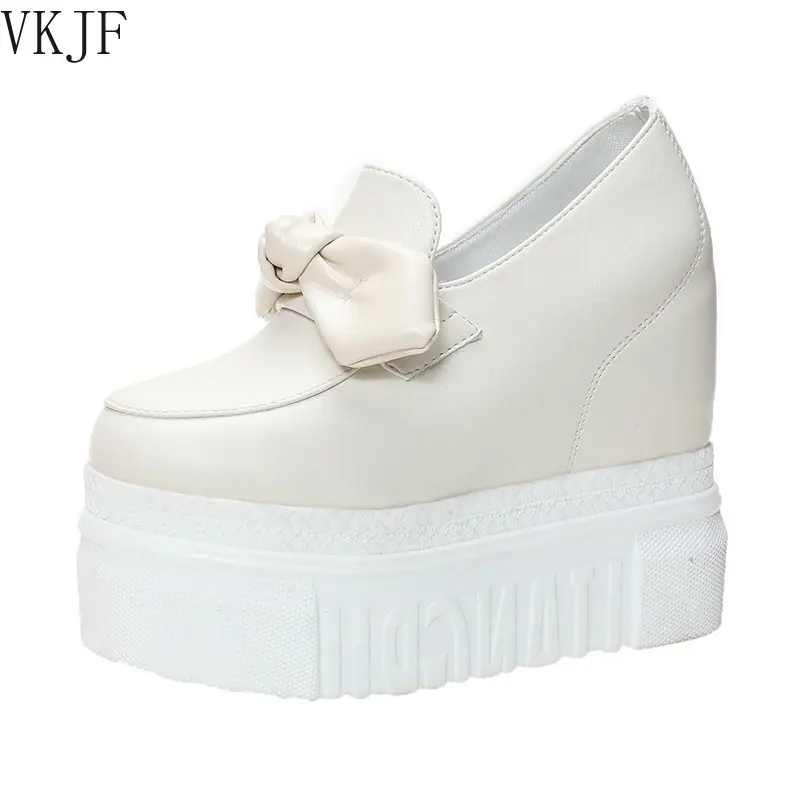 Women's Vulcanize Shoes Platform Sneakers 12cm Wedge Heel Bowknot Female Casual Shoes 2021 Spring Summer Chunky Leather Shoes
Women's Vulcanize Shoes Platform Sneakers 12cm Wedge Heel Bowknot Female Casual Shoes 2021 Spring Summer Chunky Leather Shoes