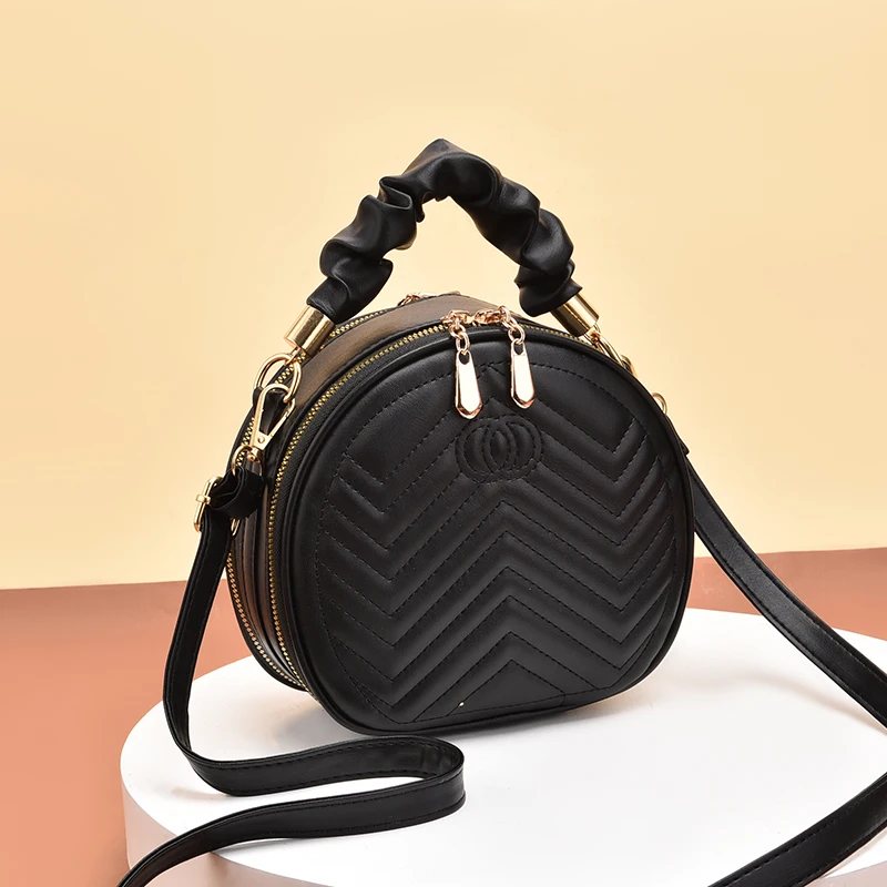 2023 Women Fashion PU Leather Small Round Handbags Famous Brand Designer Lady's Shoulder Crossbody Bag Women's Circle Handbag
2023 Women Fashion PU Leather Small Round Handbags Famous Brand Designer Lady's Shoulder Crossbody Bag Women's Circle Handbag