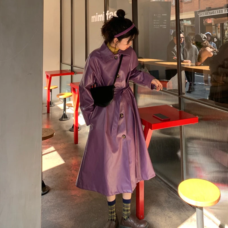 2021 Spring Autumn New Ladies Jacket long locomotive purple leather coat with belt PU Windbreaker Trench Coat
2021 Spring Autumn New Ladies Jacket long locomotive purple leather coat with belt PU Windbreaker Trench Coat